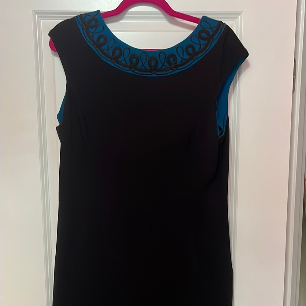 Maggy London Black and Blue Asymmetrical Sleeveless Dress